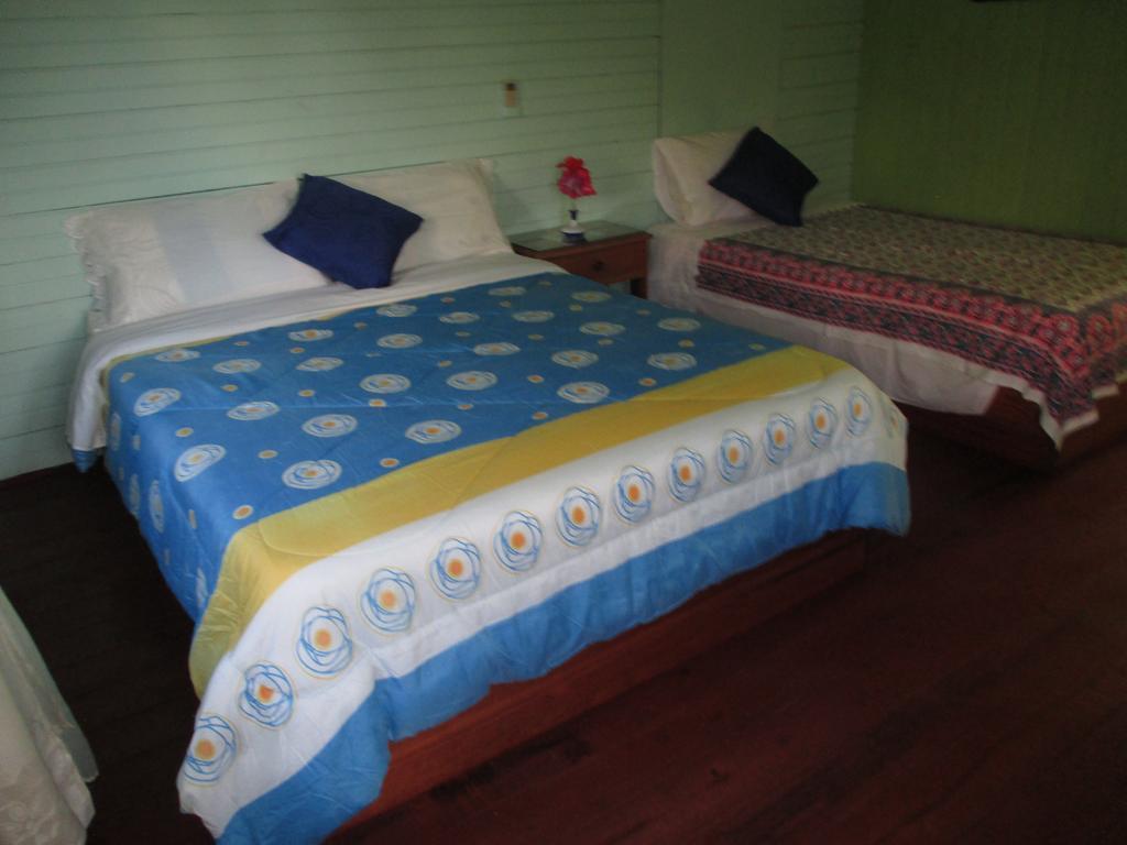 Hotel Flemming Tree Providencia Island Екстер'єр фото