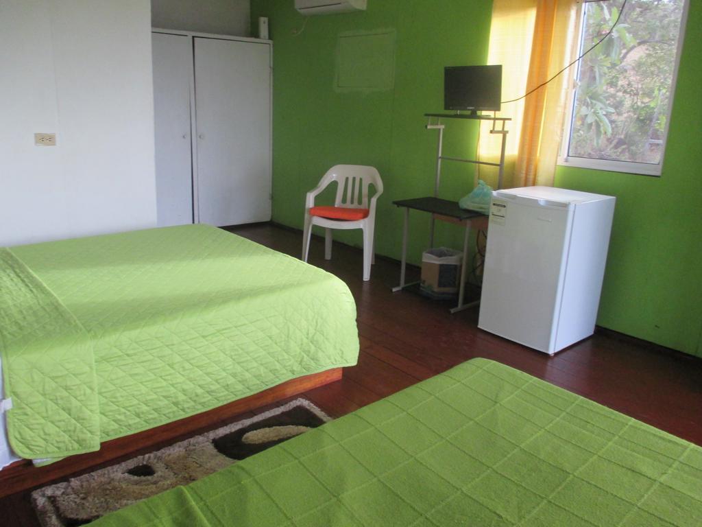 Hotel Flemming Tree Providencia Island Екстер'єр фото