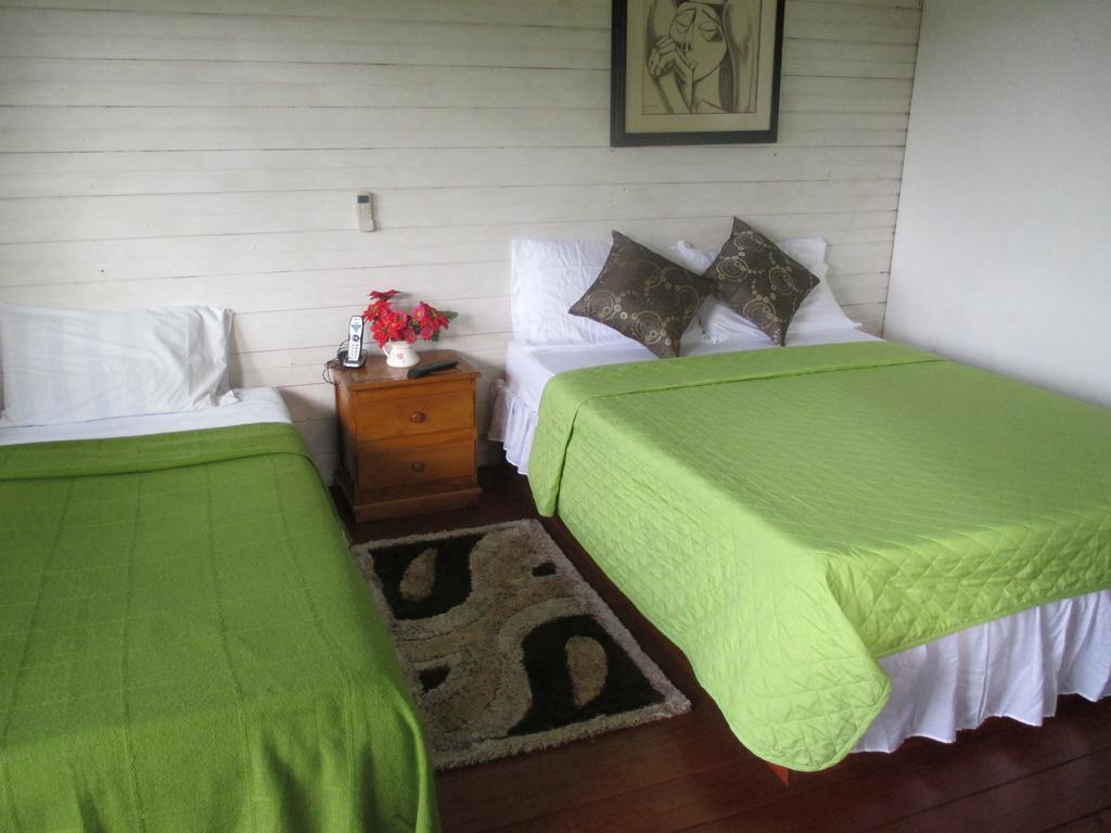 Hotel Flemming Tree Providencia Island Екстер'єр фото