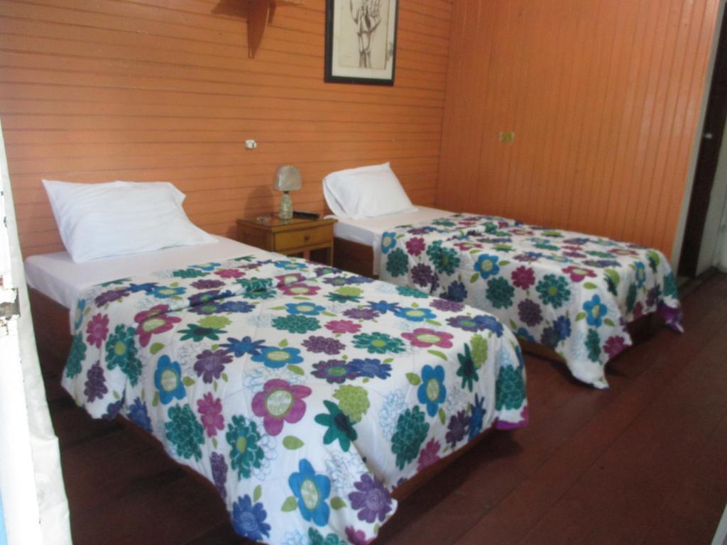 Hotel Flemming Tree Providencia Island Екстер'єр фото